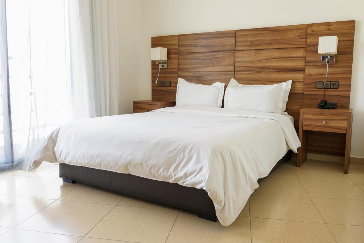 Hotel El Djenina Tanger Exteriör bild
