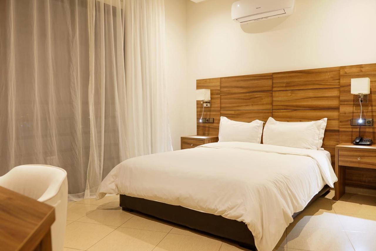 Hotel El Djenina Tanger Exteriör bild