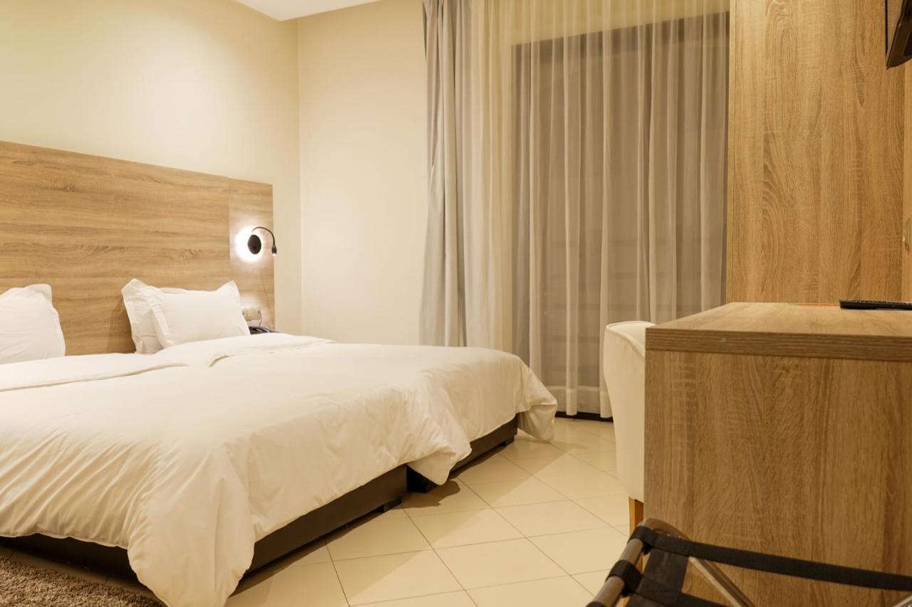 Hotel El Djenina Tanger Exteriör bild