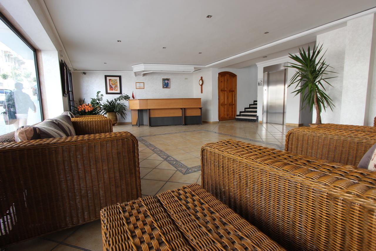 Hotel El Djenina Tanger Exteriör bild